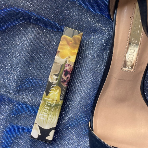 Bundle/combo (Dress and shoes) - Picture 5 of 13